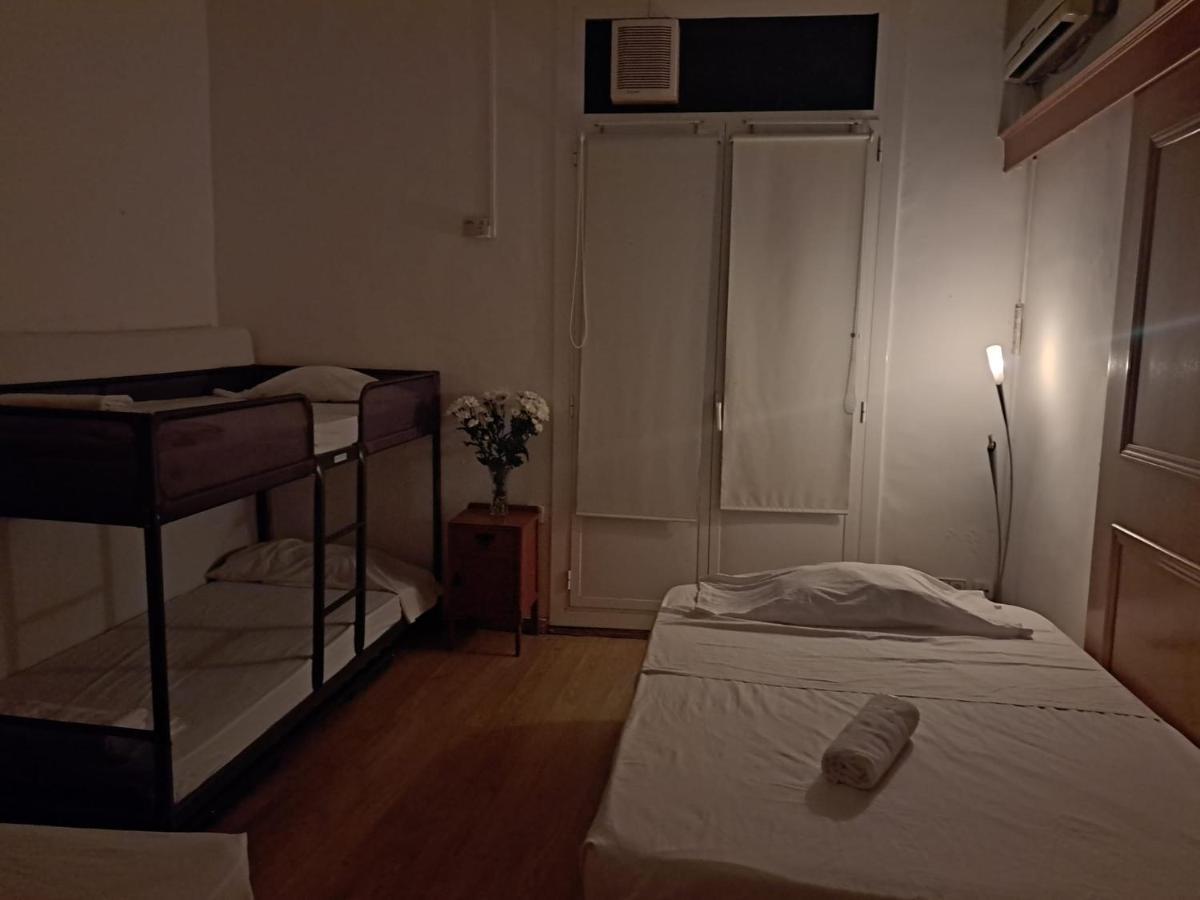 Room Corazon Urbano Барселона Екстериор снимка